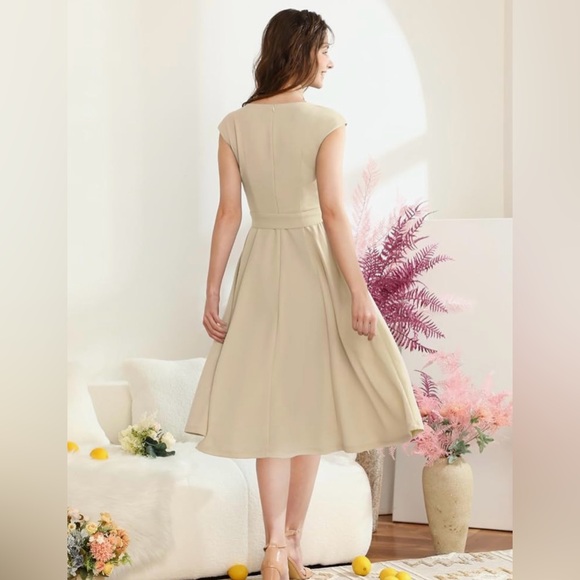 NWOT Dresstells Off White Sleeveless Cocktail Dress with Waist Tie, Size 2X - Picture 4 of 12